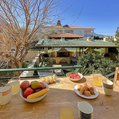 بيت للعطل Cozy In Achaias P, With Kitchenette دياكوبتو